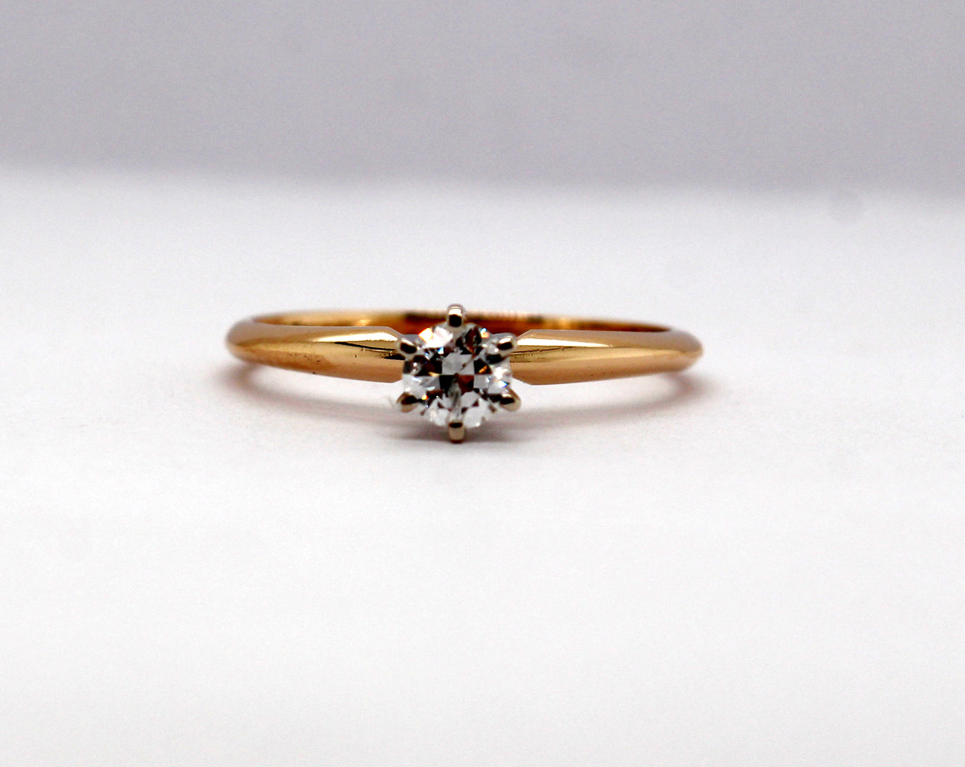 14KY .25 Ct Round Brilliant Diamond Solitaire Ring