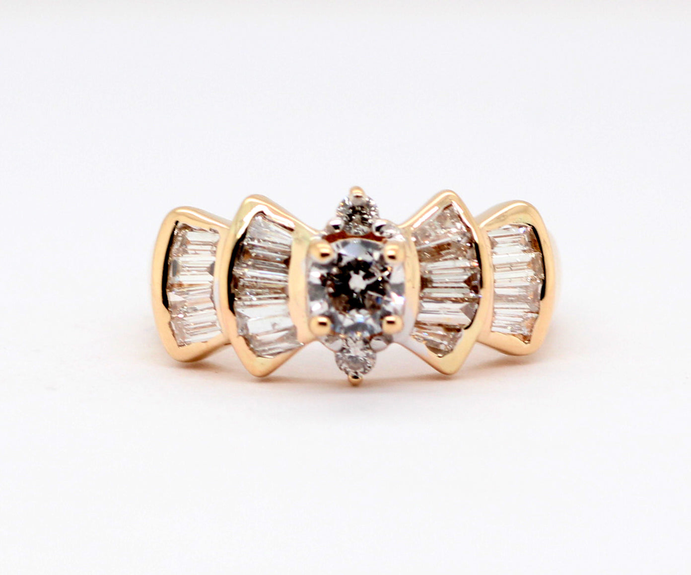 Estate 14KY .85 Cttw Diamond Engagement Ring, IJ-Si2