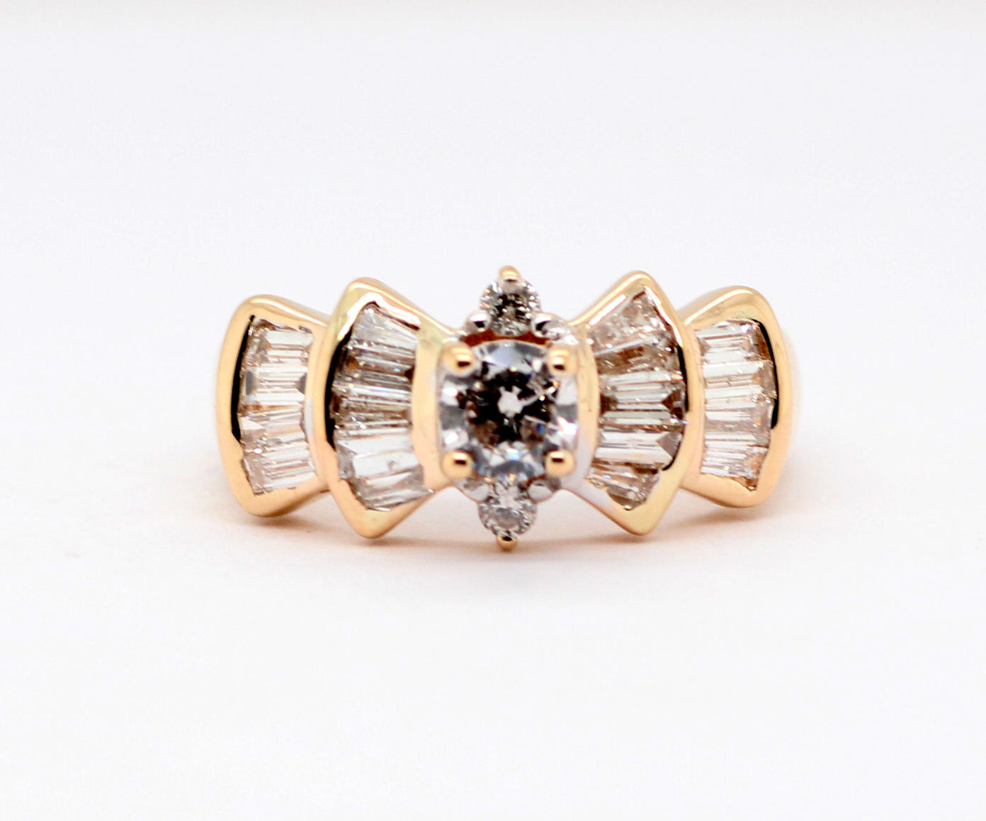 Estate 14KY .85 Cttw Diamond Engagement Ring, IJ-Si2