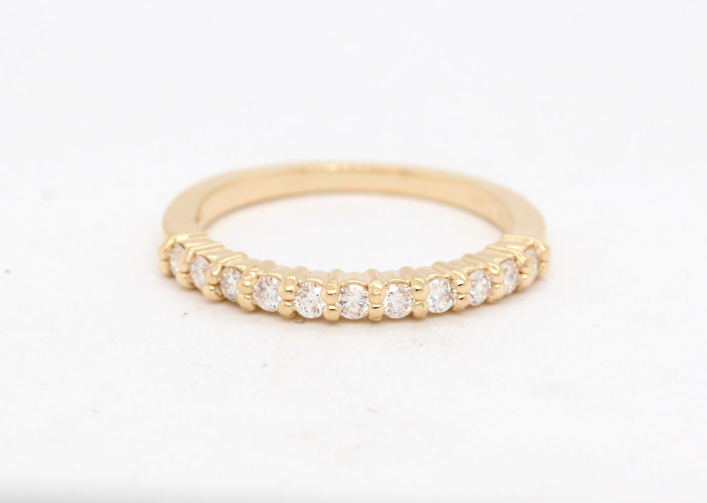 14KY .20 Cttw Diamond Wedding Band with Diamonds H in Color and SI2 in