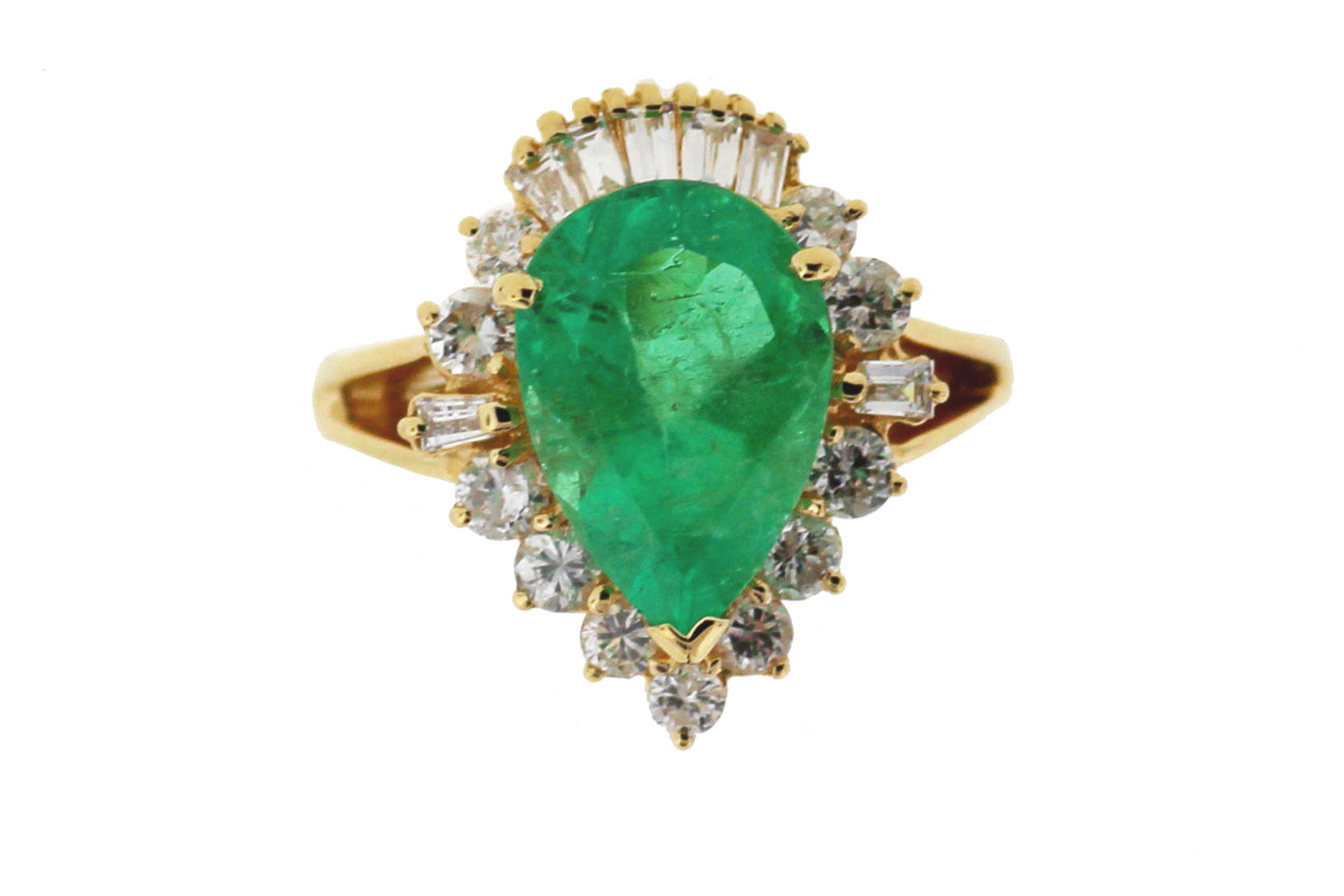 ESTATE 18KY 3.25 CT BRAZILIAN EMERALD AND DIAMOND RING .74 CTTW