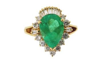 ESTATE 18KY 3.25 CT BRAZILIAN EMERALD AND DIAMOND RING .74 CTTW