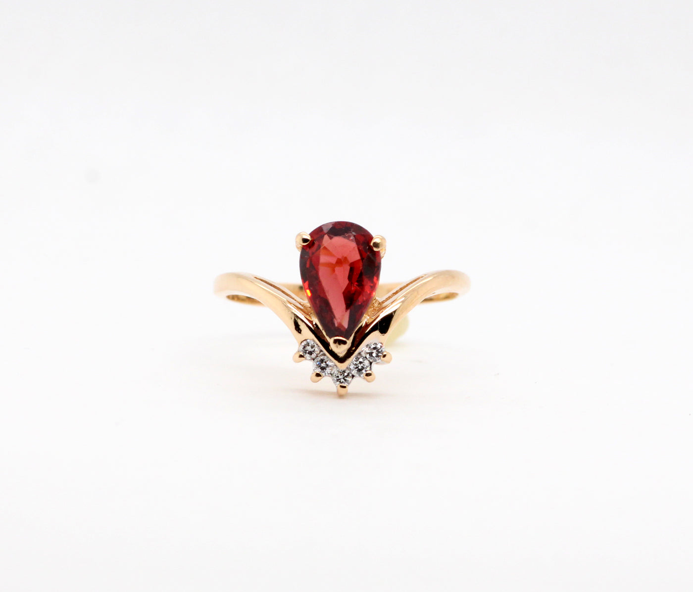 Estate 14KY 1.25 Ct Garnet and Diamond Ring, With .05 Cttw Diamonds H