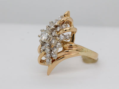 Estate 14KY .75 Cttw Diamond Cluster Ring Hi in Color and SI1 in Clari