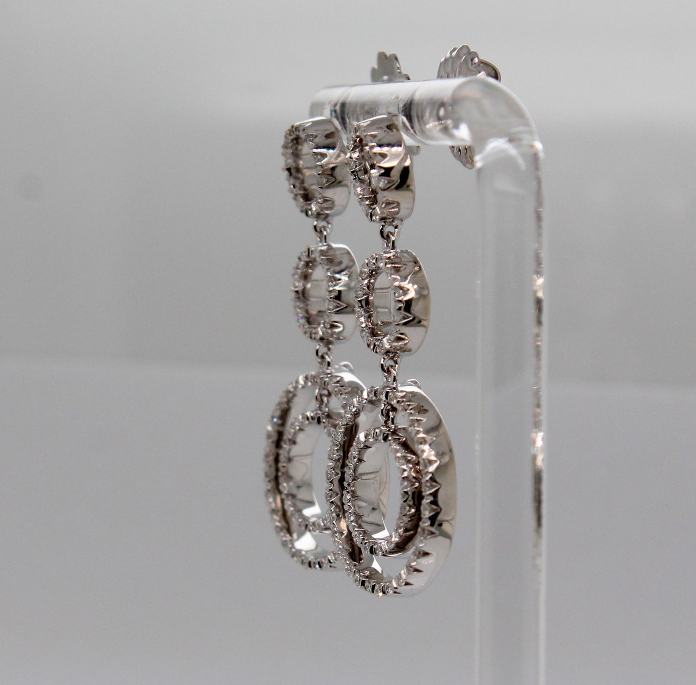 18KW Roberto Coin .75 Cttw Diamond Dangle Earrings F in Color and VS2