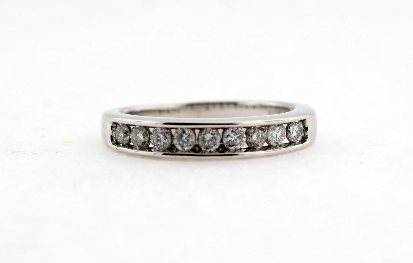 14KW .35 CTTW DIAMOND WEDDING BAND H-I1