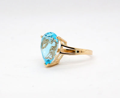 Estate 10KY 6.50 Ct Blue Topaz Ring