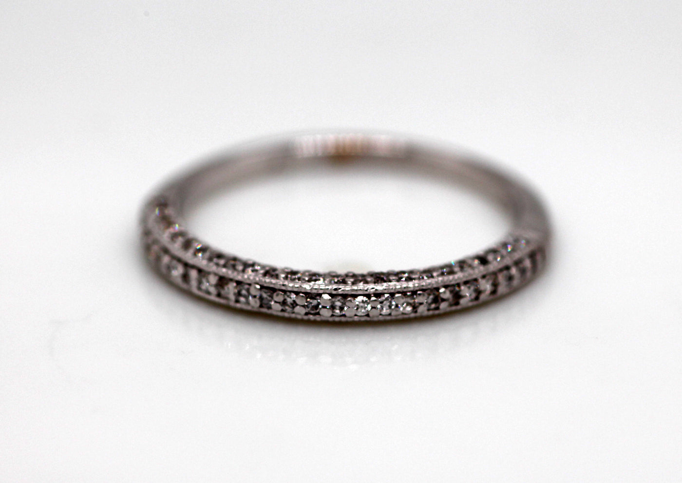 14KW .36 CTTW DIAMOND WEDDING BAND H-VS2 image