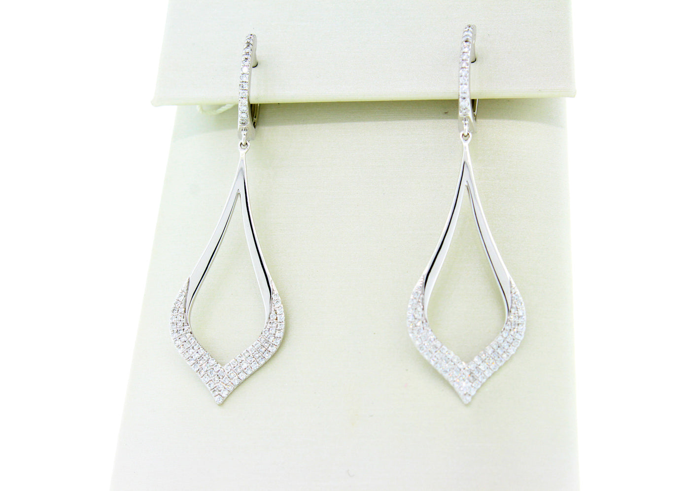 18KW .58 Cttw Diamond Earrings image