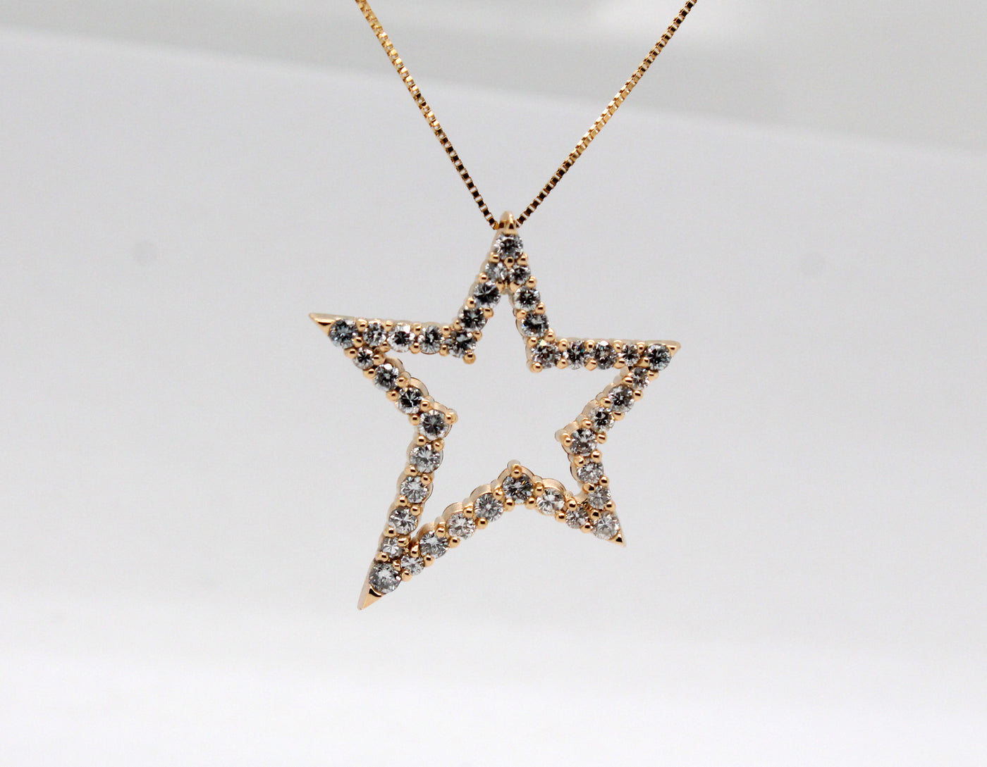 Estate 14KY 1.02 Cttw Diamond Star Pendant