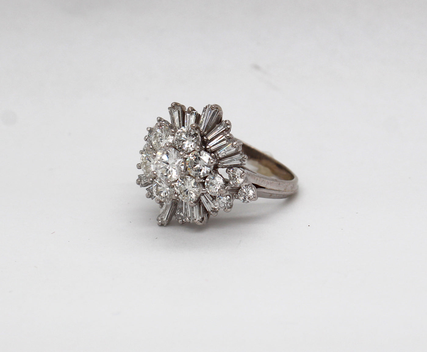 Estate 18KW 3.50 Cttw Diamond Cluster Ring F in Color and VS1-2 in Cla