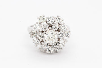 Estate 14kw 2.50 cttw diamond cluster ring, .70 ct round center, g-vs1