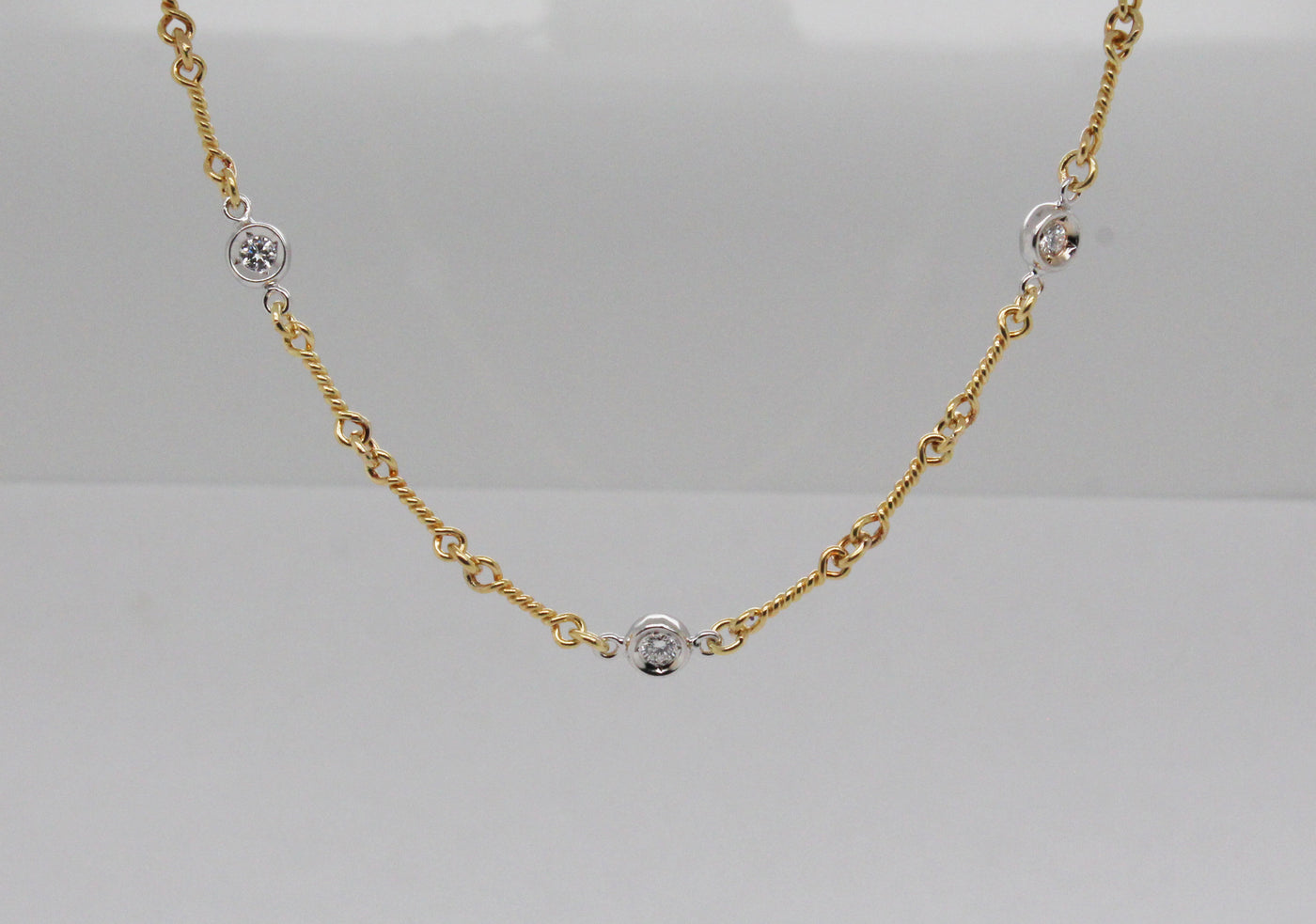 Estate 18KTT .10 Cttw Diamonds By the Yard Necklace G in Color and VS2