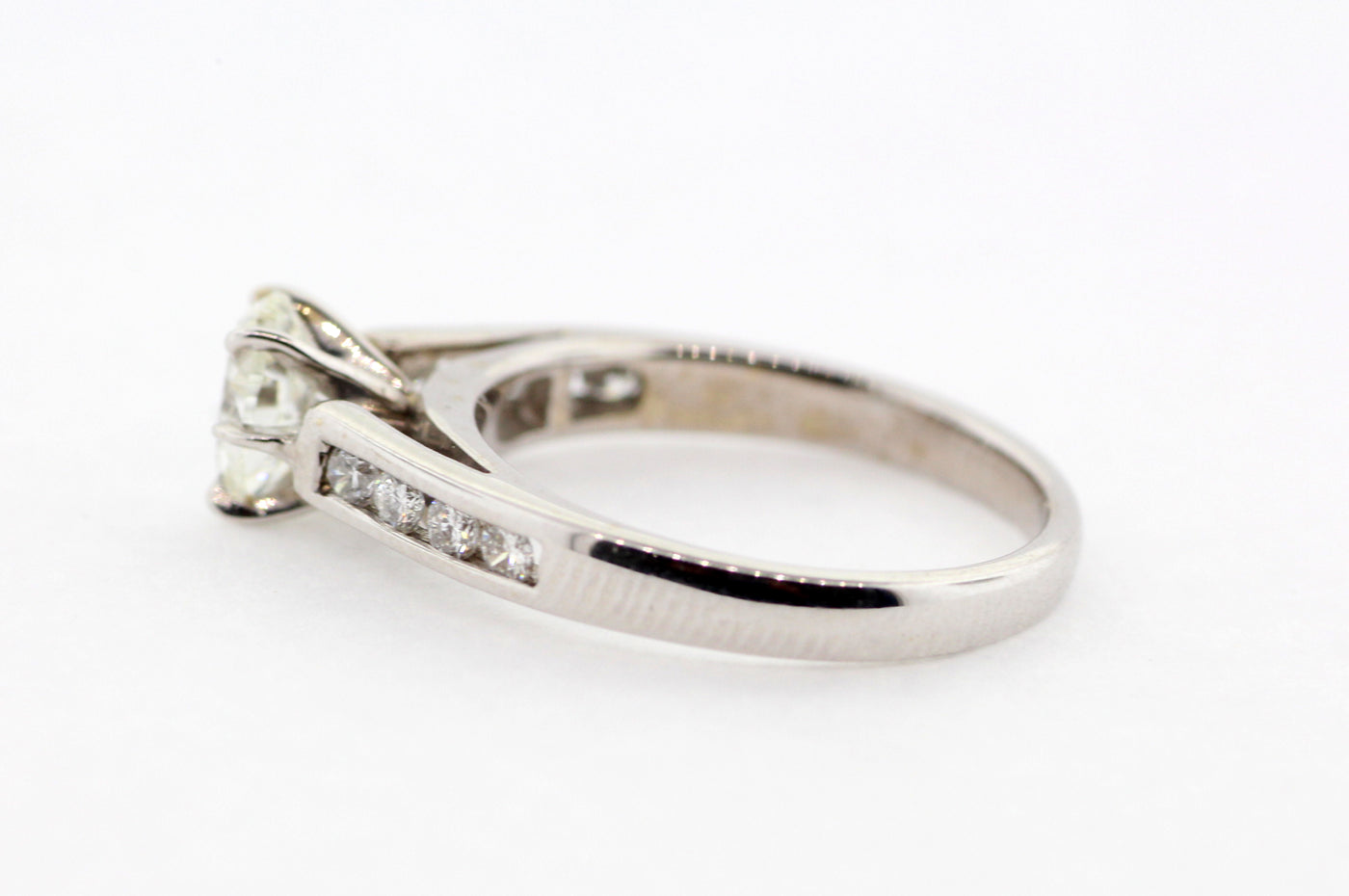 14KW .82CTW DIA BRIDAL RING 
.58CT OVAL CTR J-VS2
